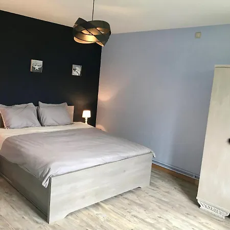 Aux Pres De Mon Pere